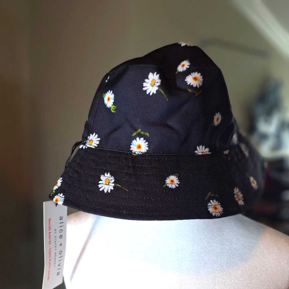 ALICE + OLIVIA daisy hat